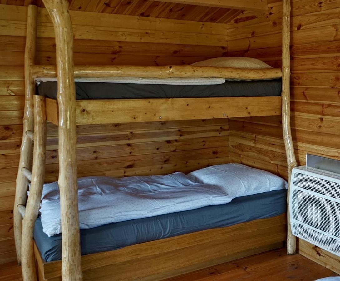 Villa Cozy Wood Hut On The Farm Trebivlice Exterior foto